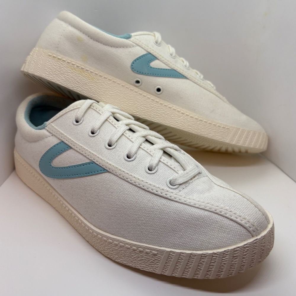 Tretorn Shoes in excellent condition
